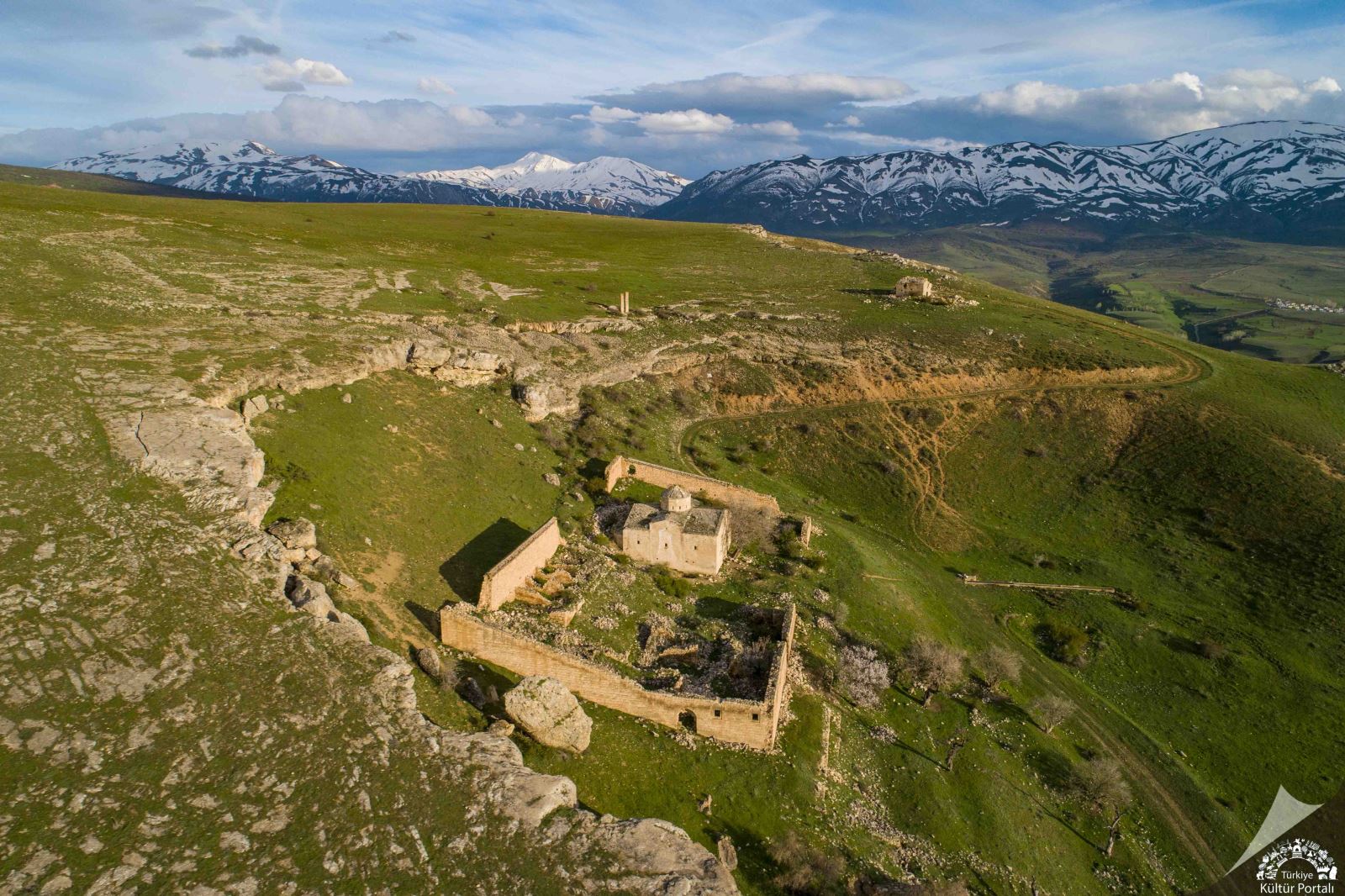 Abrenk Kilisesi - Erzincan