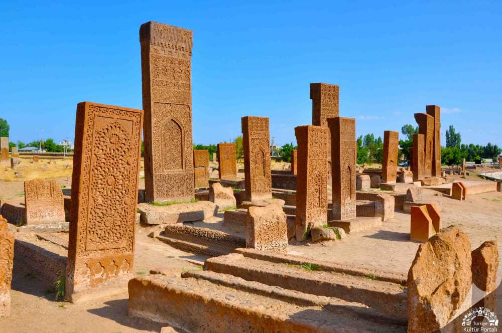 Ahlat Selçuklu Meydan Mezarlığı Ören Yeri - Bitlis