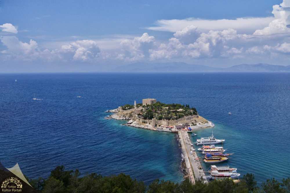 Güvercinada Kalesi - Aydın