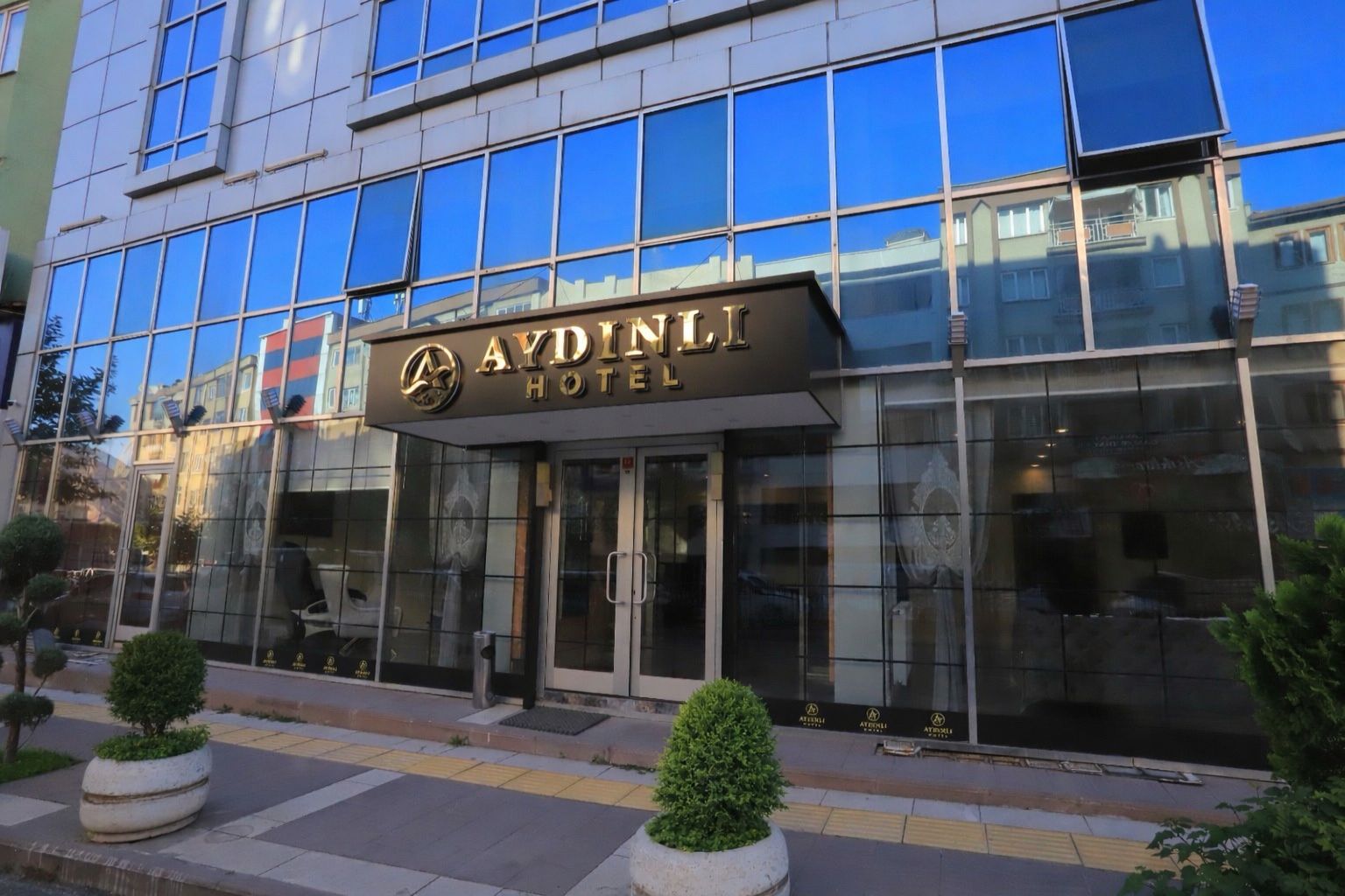 Aydınlı Hotel